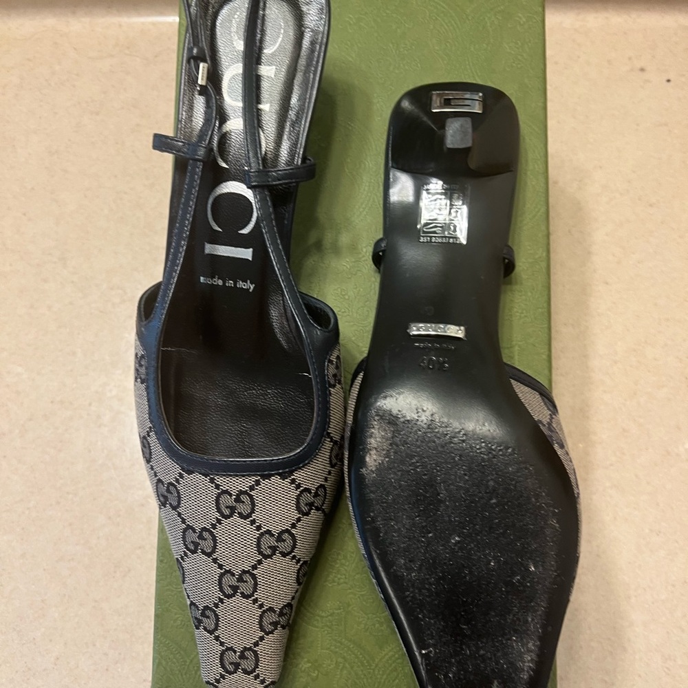 Gucci Women’s Sling Back Dress Shoe Pump